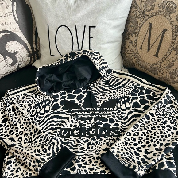Adidas All-Over Animal Print Cropped Hoodie Sz M🔥🔥🔥 - Picture 2 of 5